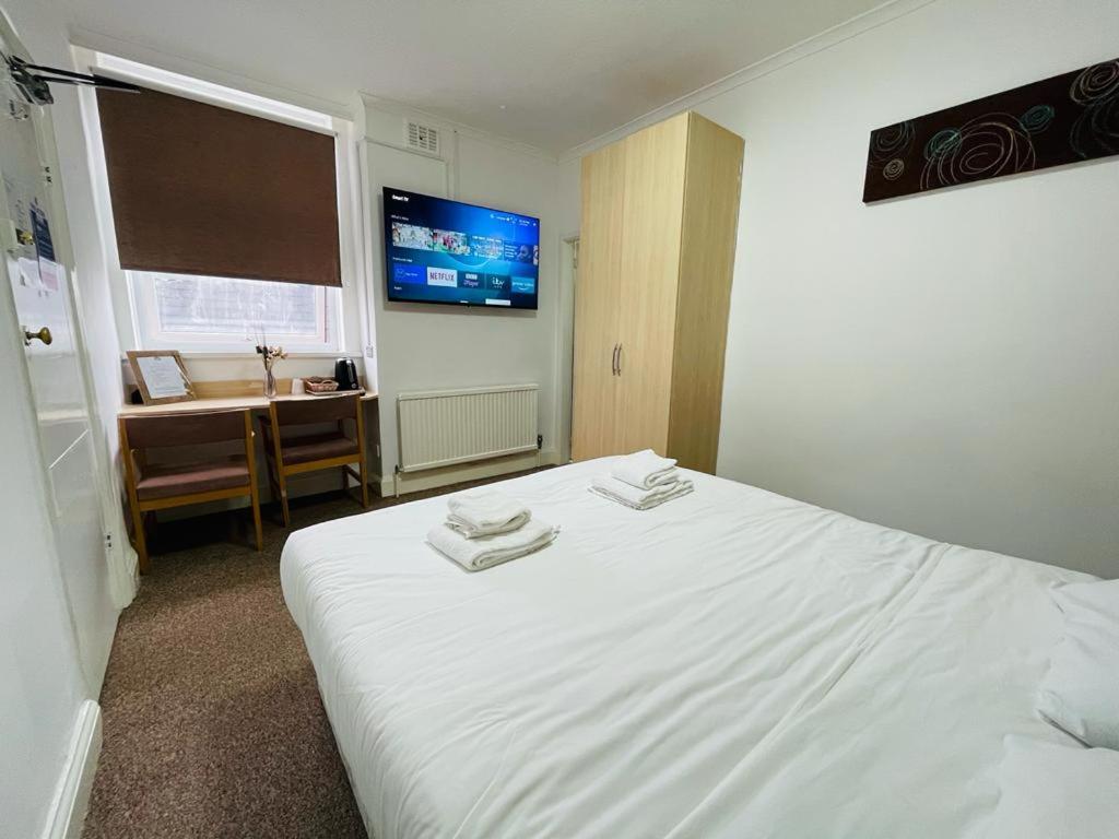 Star Hotel, South Leicester Ngoại thất bức ảnh