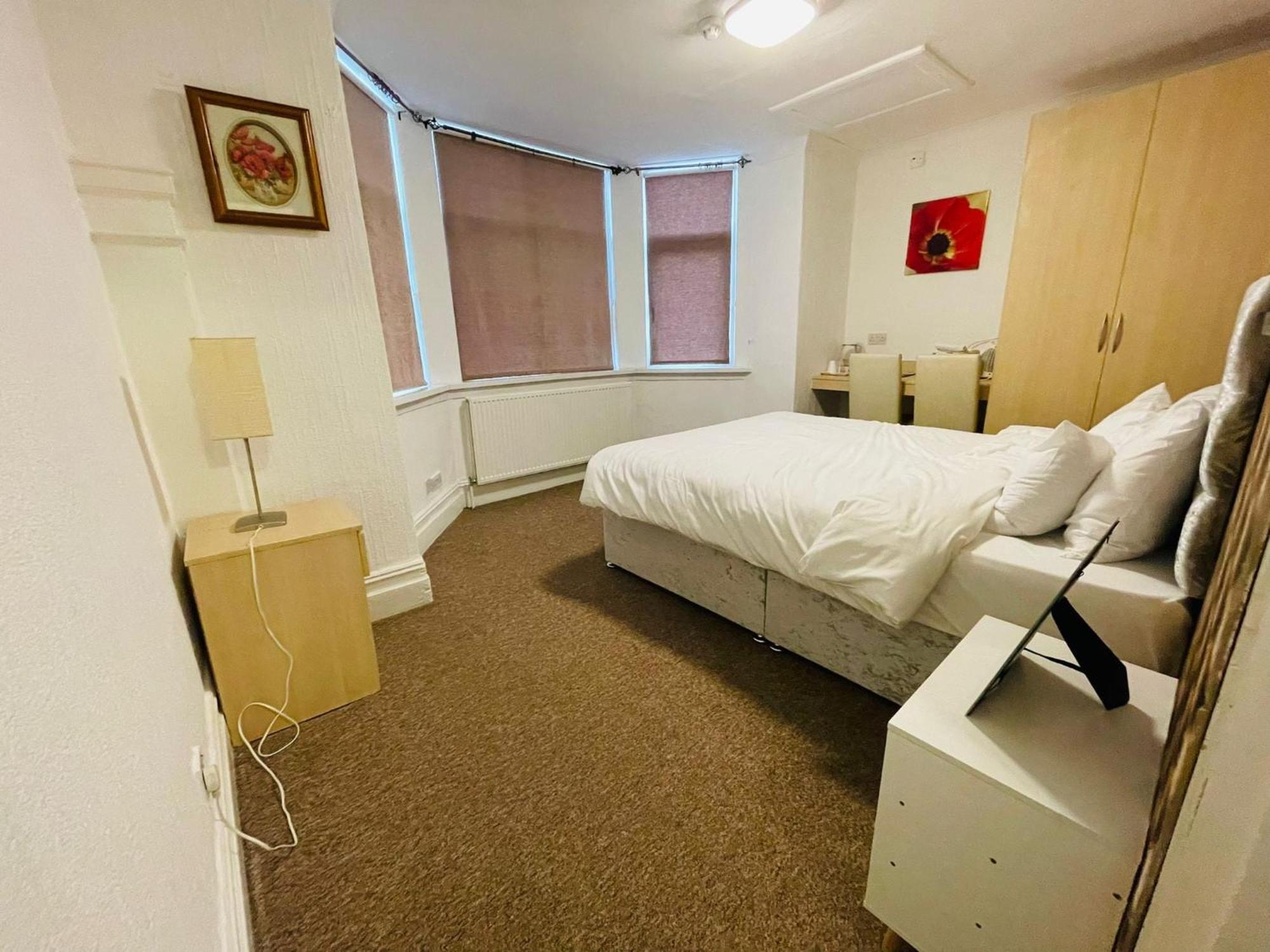 Star Hotel, South Leicester Ngoại thất bức ảnh